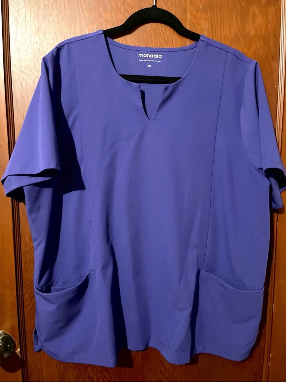 Mandala 2XL Scrub Top & XL Bottom